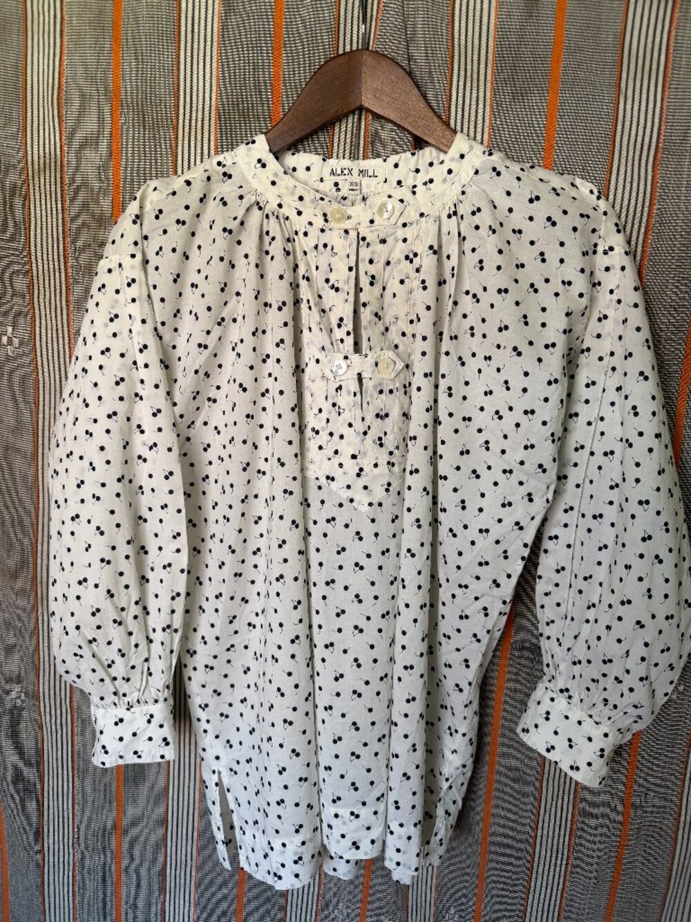 Alex Mill Cherry Top - Picture 1 of 4